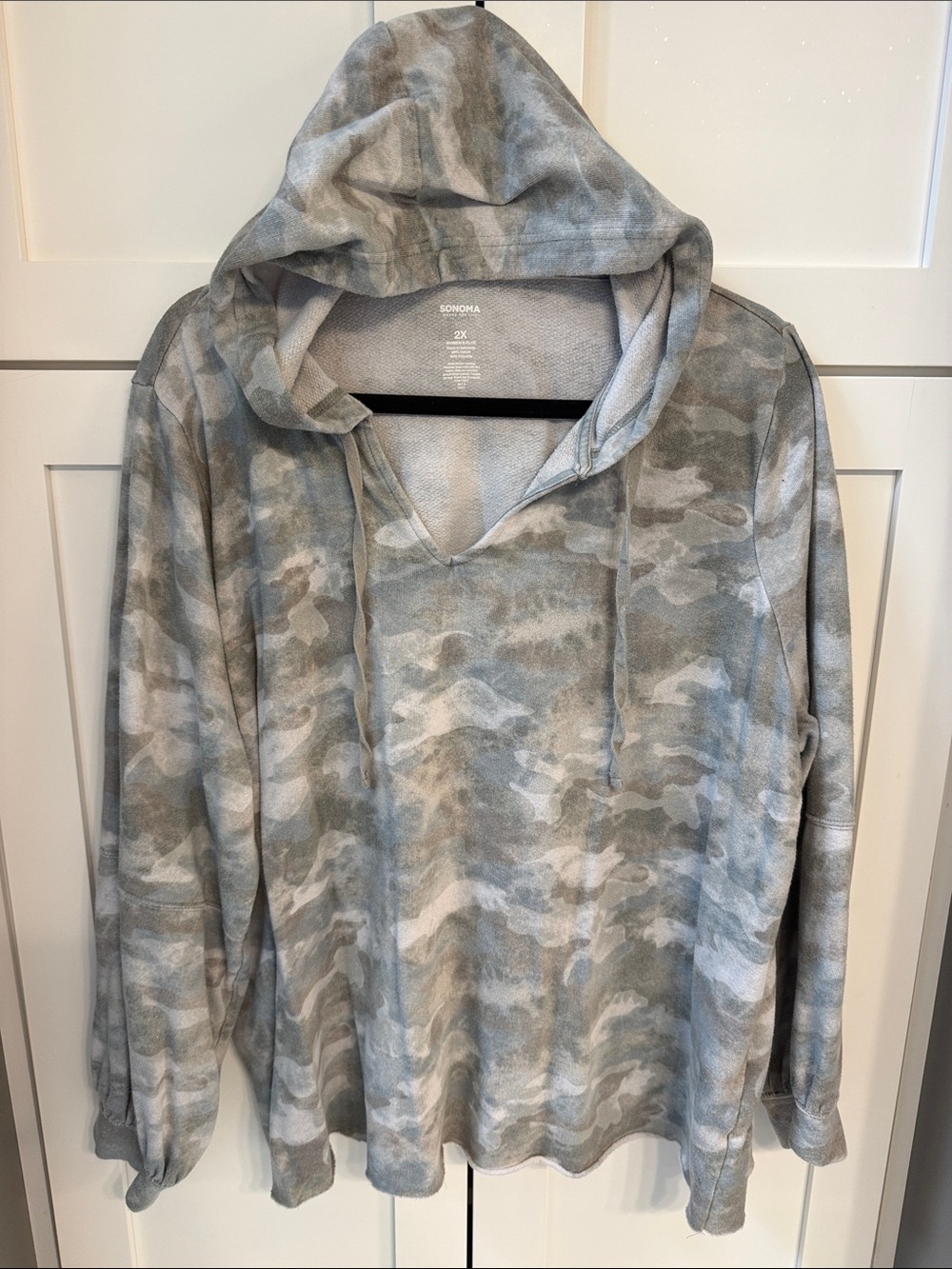 Sonoma Hooded Long-Sleeve Pullover in Grey Camo